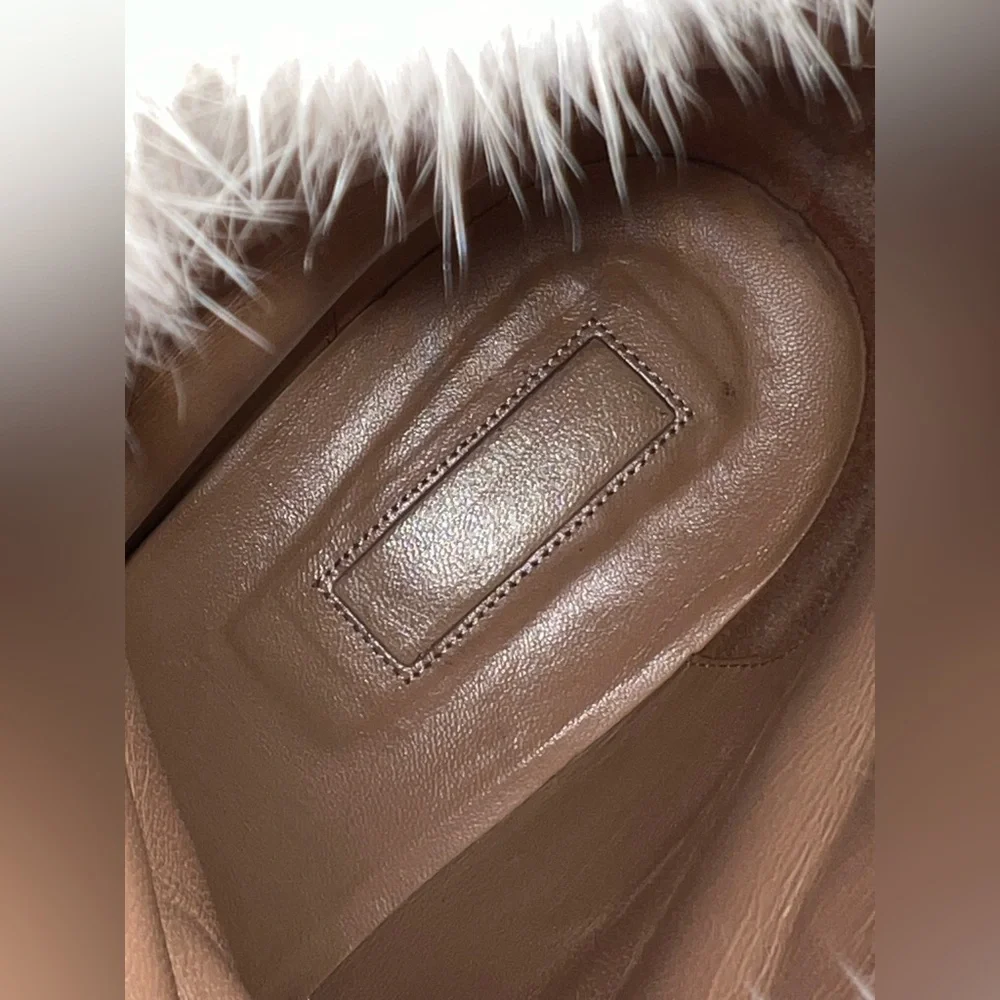 💎 Aquazzura White Patent Faux Fur Winter Size 9 - Picture 8 of 16